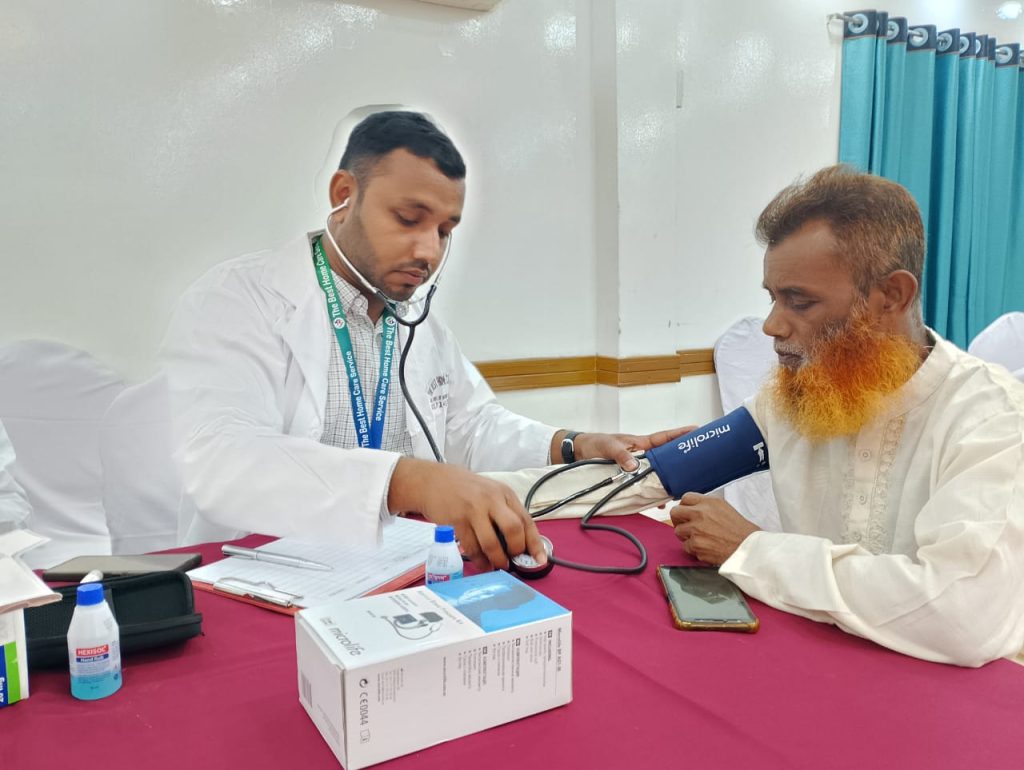 BNMC-registered home nurse arriving for patient visit in Dhaka